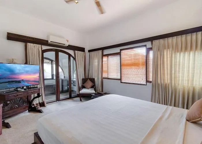 3br Oasis, Sleeps 6, Walk To Restbars * Seminyak